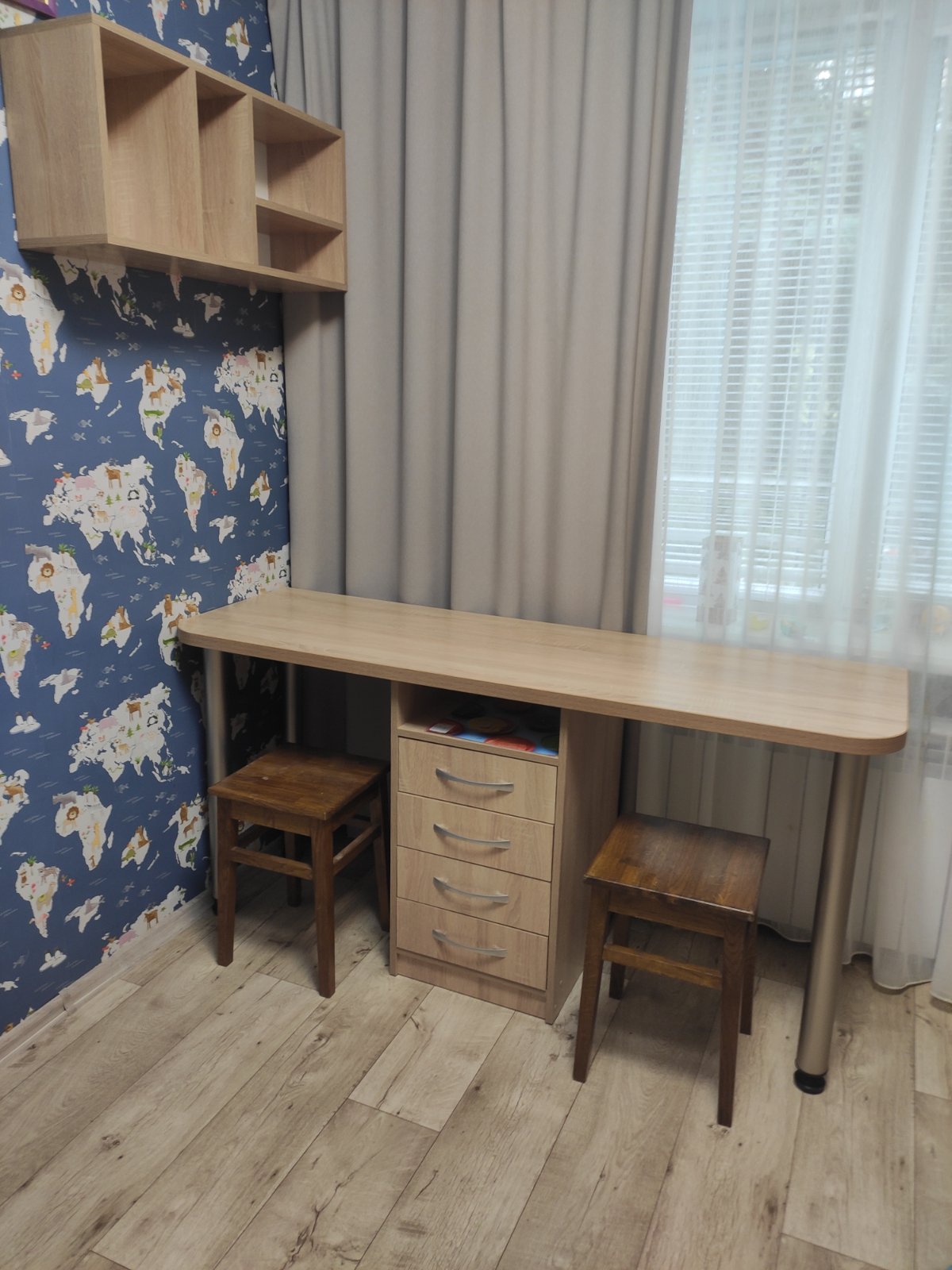 Стіл для двох Беверлі